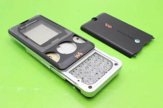 Sony Ericsson W205 - корпус, цвет черный