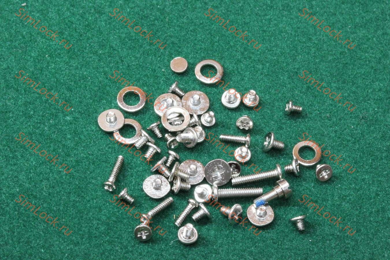 Винты для iPhone 4S, комплект