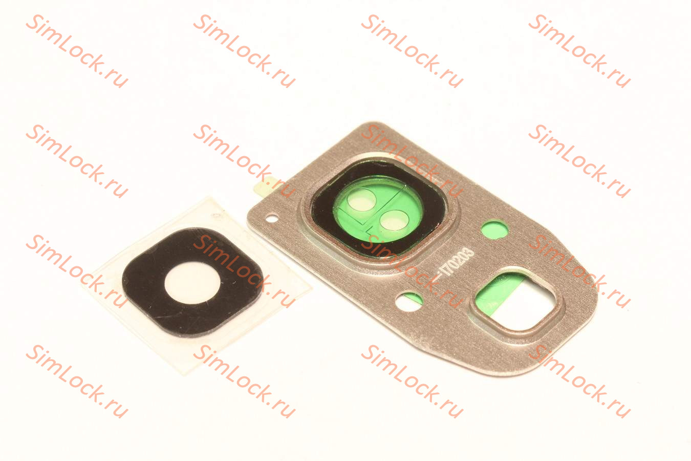 Стекло камеры Samsung A320/A520/A720 Galaxy A3/A5/A7 (2017) с золотой рамкой