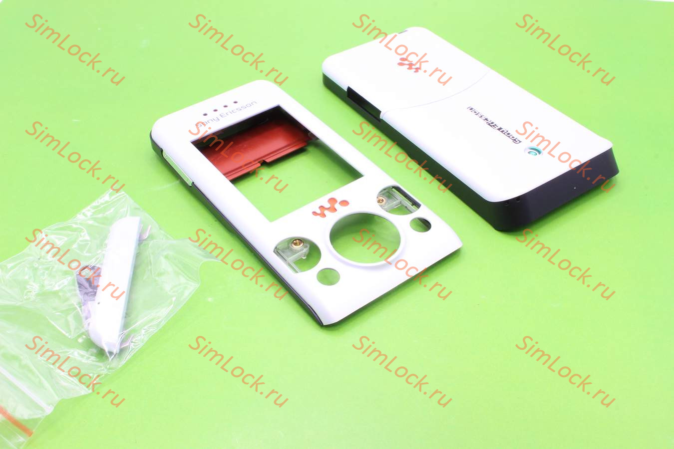 Sony Ericsson W580 - корпус, цвет белый