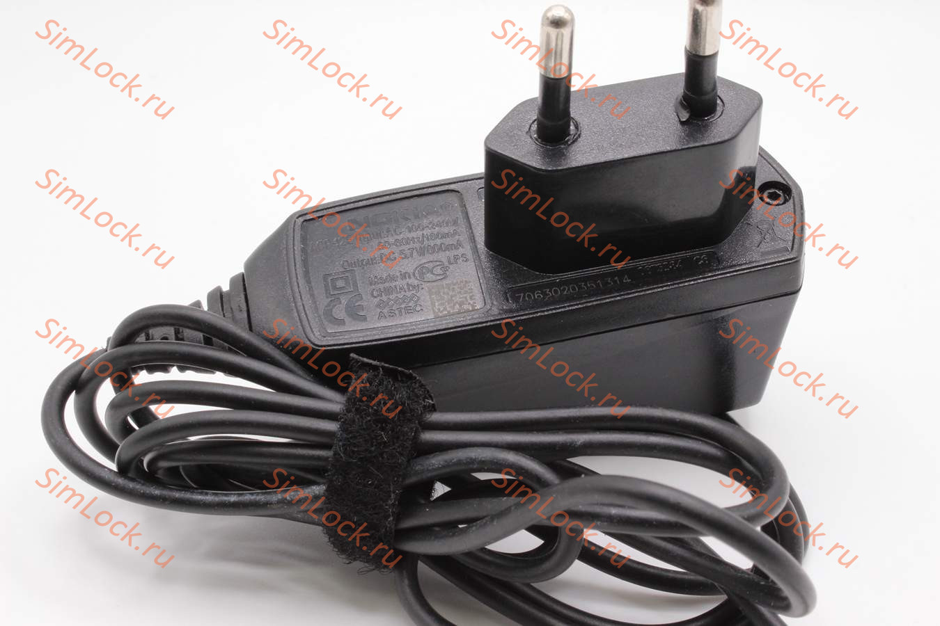 СЗУ Nokia AC-2E 5.3V - 5.7V, 3.5mm x 1.35mm (ACP-8e, ACP-12e) Nokia 1100, 3310, 6020, 8800SE, N70 и др.,  оригинал