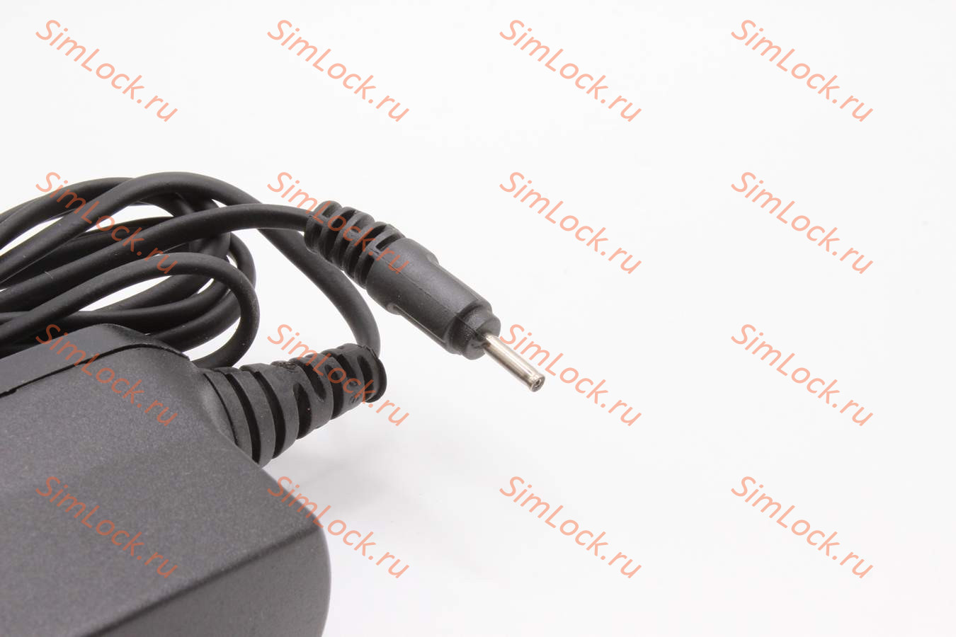 СЗУ Nokia AC-3E 5V, 2.0mm x 0.6mm (AC-4e, AC-5e, AC-8e, AC-11e, AC-15e) Nokia 1661, 5130, 6300, E72, N95 и др.