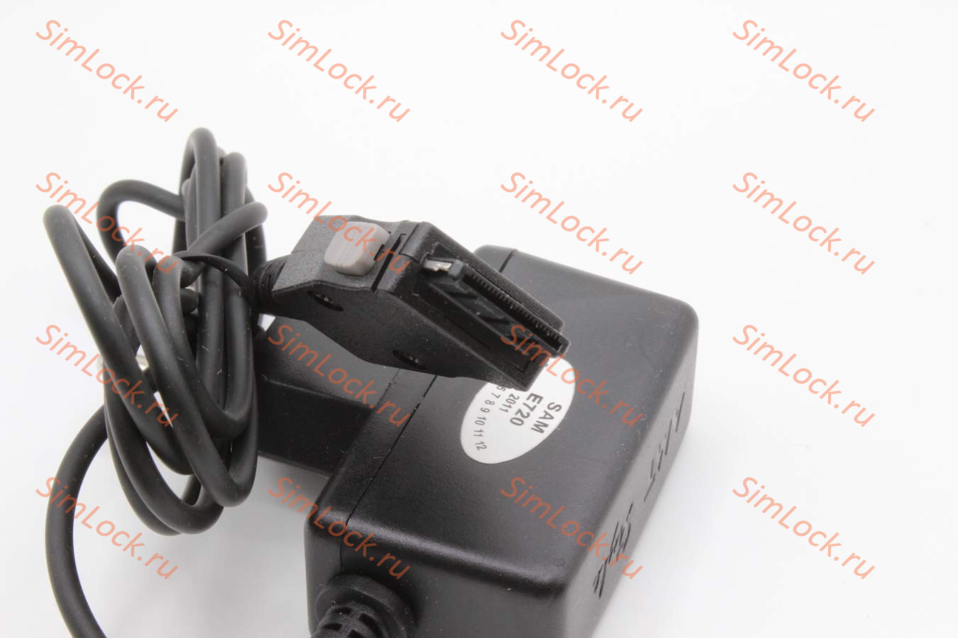 СЗУ Samsung TCH137EBE (TCH137ESE) для Samsung D720 и др.