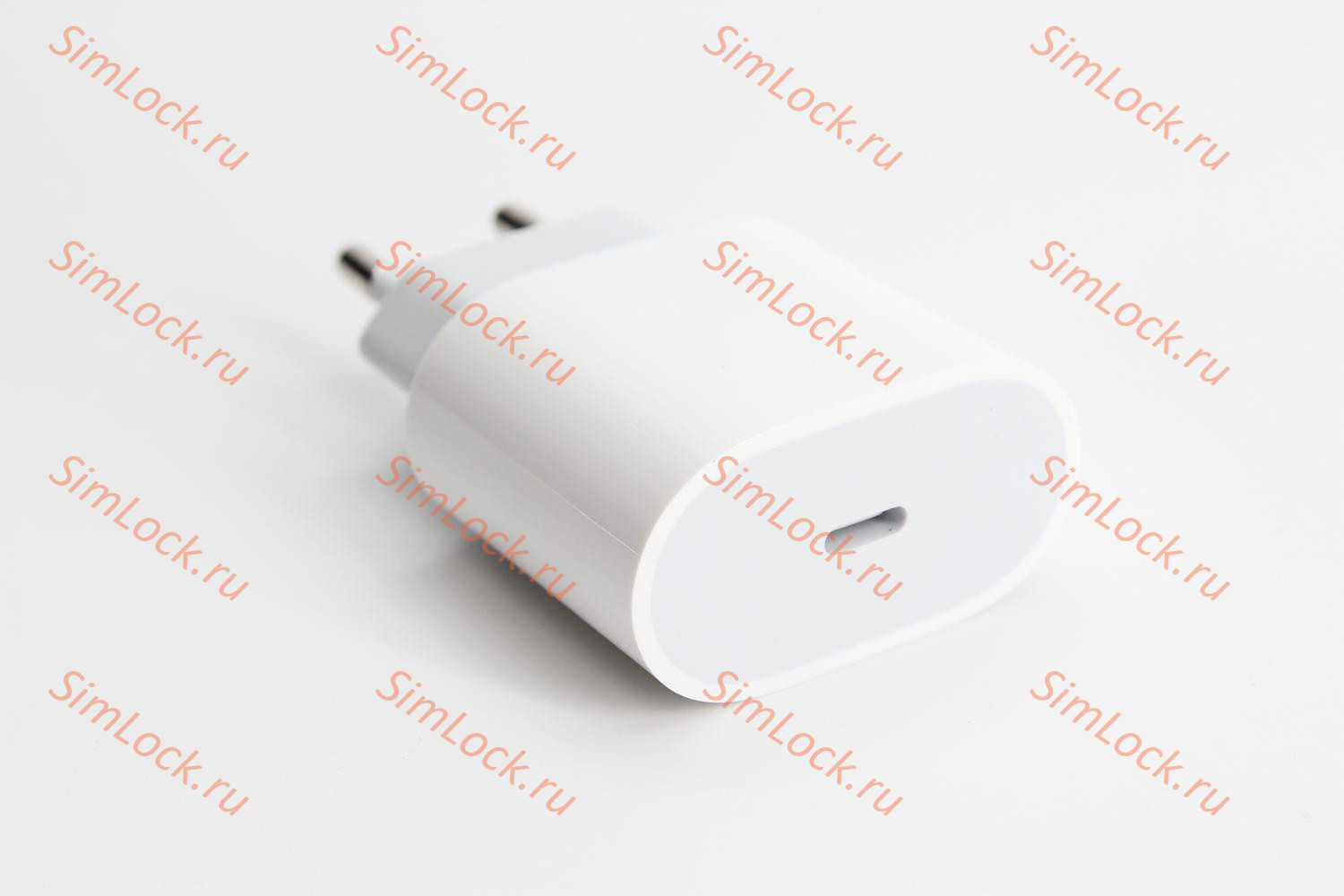 СЗУ Apple USB-C MHJE3ZM/A 20W, оригинал