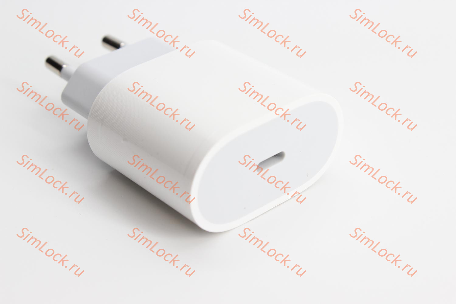 СЗУ Apple USB-C MHJE3ZM/A 20W