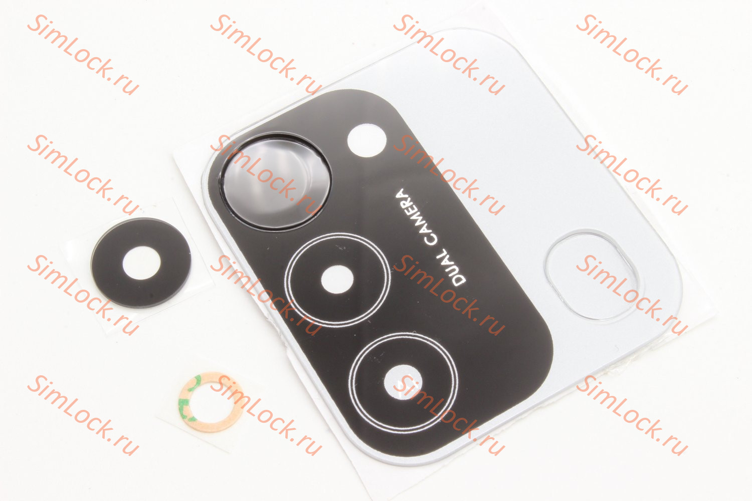 Стекло камеры Tecno Spark 8C (KG5N), Spark Go 2022 (KG5M) c серебристой  панелью