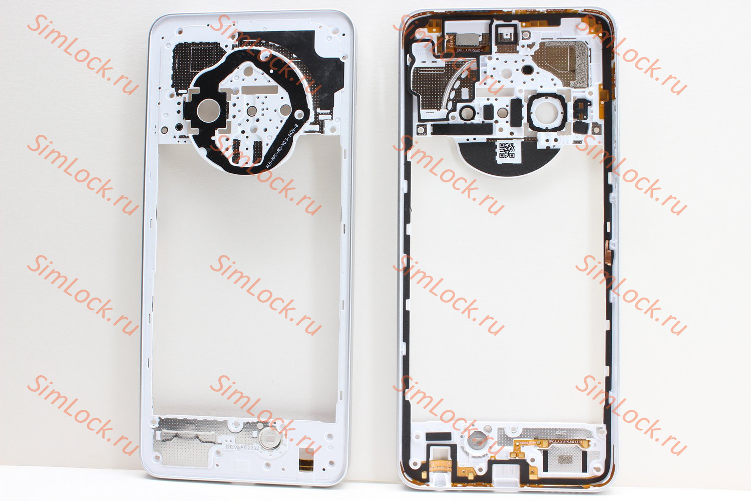 Средняя часть корпуса Tecno Spark 30 4G (KL6), белый (серебро), оригинал