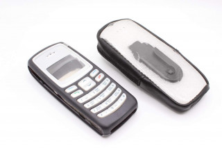 Nokia 2100 - панели, цвет черный + чехол