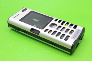 Sony Ericsson K600 - корпус, цвет серебристый