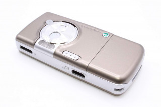 Sony Ericsson W700 - корпус, цвет золото