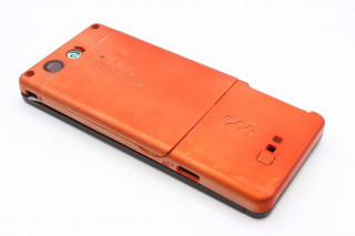 Sony Ericsson W880 - корпус (цвет - черный, оранжевая задняя часть)