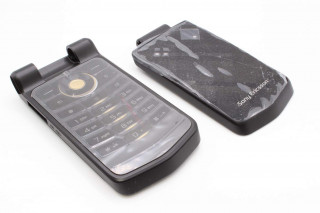 Sony Ericsson Z555 - корпус, цвет черный
