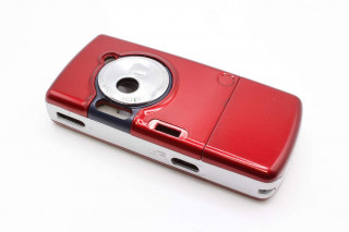 Sony Ericsson W700 - корпус, цвет красный