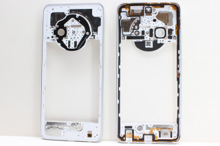 Средняя часть корпуса Tecno Spark 30 4G (KL6), белый (серебро), оригинал