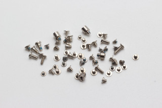 Винты для iPhone XS, комплект без 2 нижних винтов