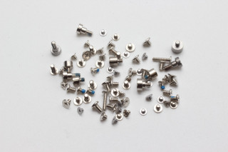 Винты для iPhone 14 Plus, комплект без 2 нижних винтов