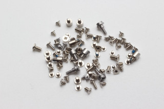 Винты для iPhone 15 Pro Max, комплект без 2 нижних винтов